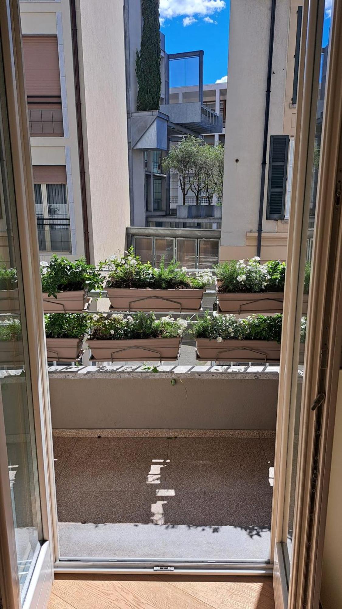 The Window On The Theatre And The Cathedral - Luxury Apartment Como Exterior photo
